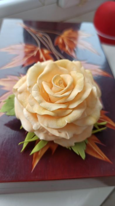 Заколка з фоамірану