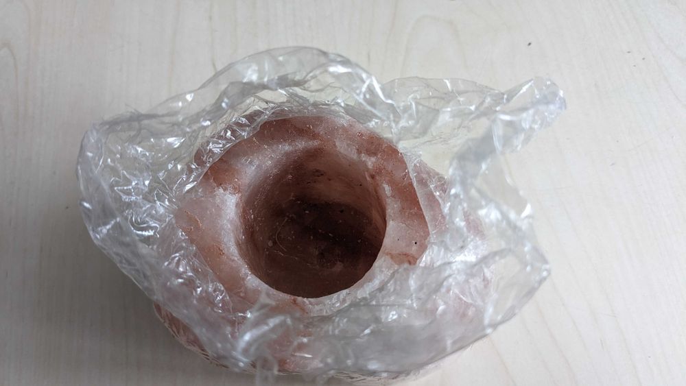 Świecznik, różowa naturalna sól