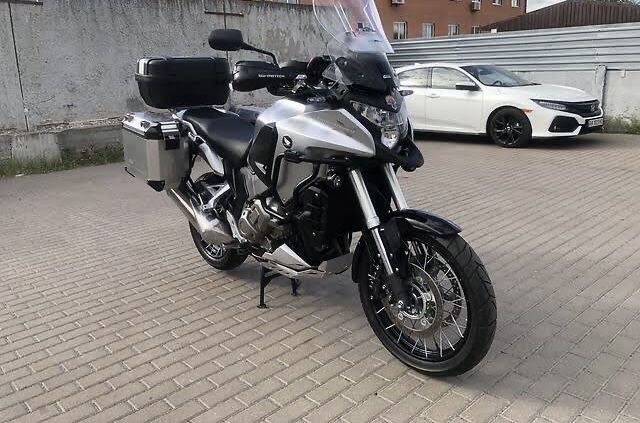 Honda VFR 1200X DCT