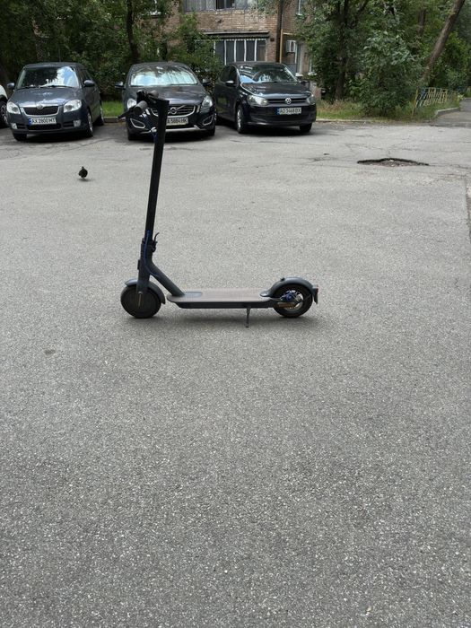 Електросамокат Xiaomi Mi Electric Scooter 3