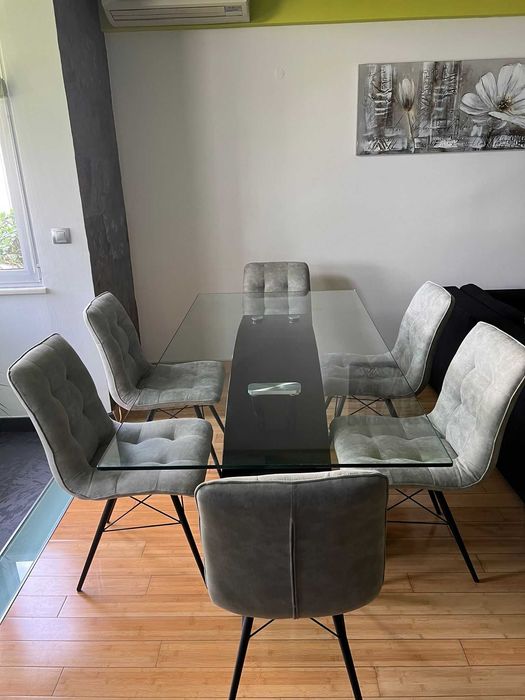 Mesa c/Tampo de Vidro - Casa de Jantar