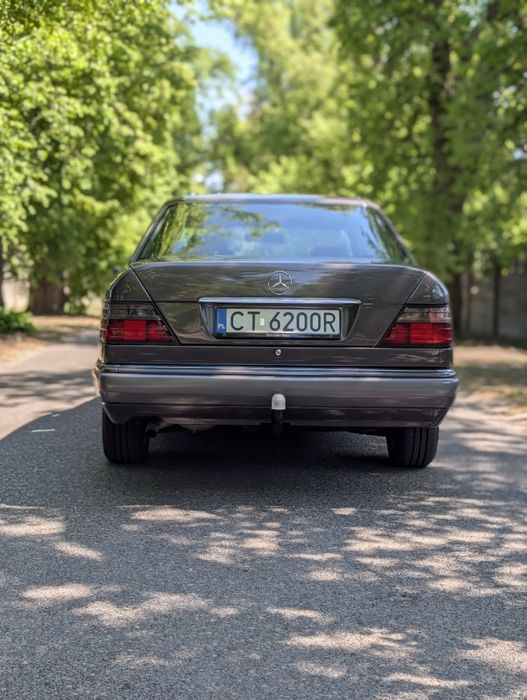 Mercedes Benz E200D