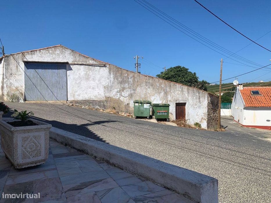 Ruína de Moradia com Potencial de Reconstrução em Poços de Baixo, Frei