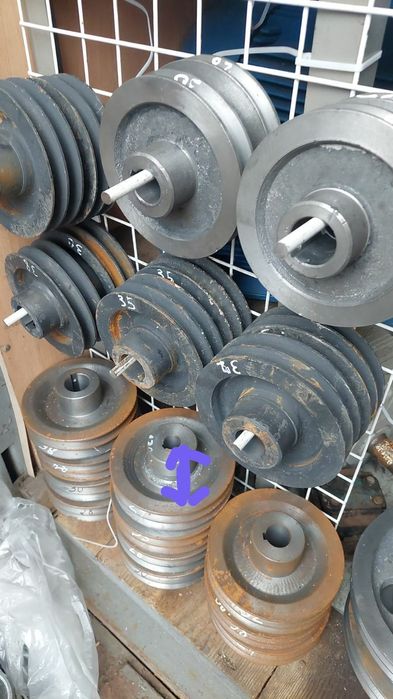 Шків на дровокол.  Шків до електродвигуна. Клинові ремні