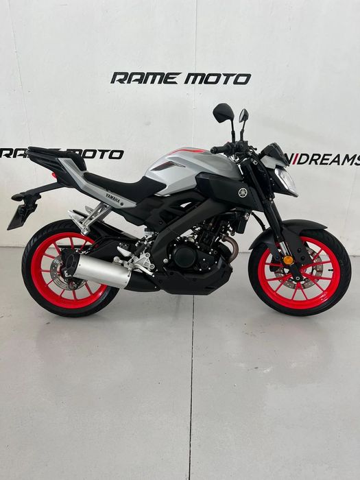 Yamaha MT-125 Pode conduzir com carta de carro