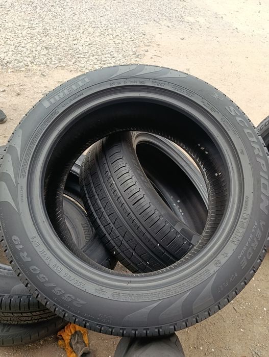 255/50/19 Pirelli scorpion run flat