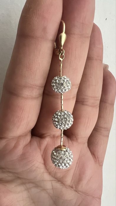 Серьги золото 585 камни Swarovski вес 6,32 длина 7 см
