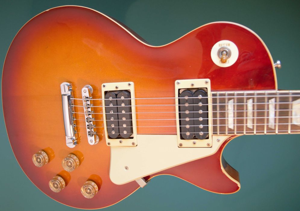 1997年 Orville Les Paul Standard ＋フライトケース 1997年 Orville Les Paul Standard ＋フライトケース - メルカリ