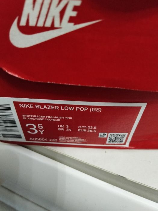 Ténis Nike low pop