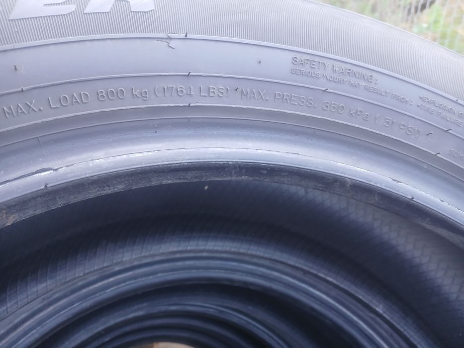 Продам б/в автомобільні шини 225/60R18
