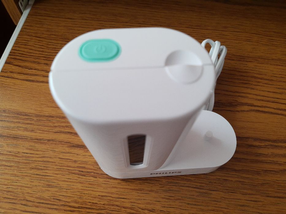 SONICARE Philips Baza z ładowarką oraz UV Sanitizer HX6160