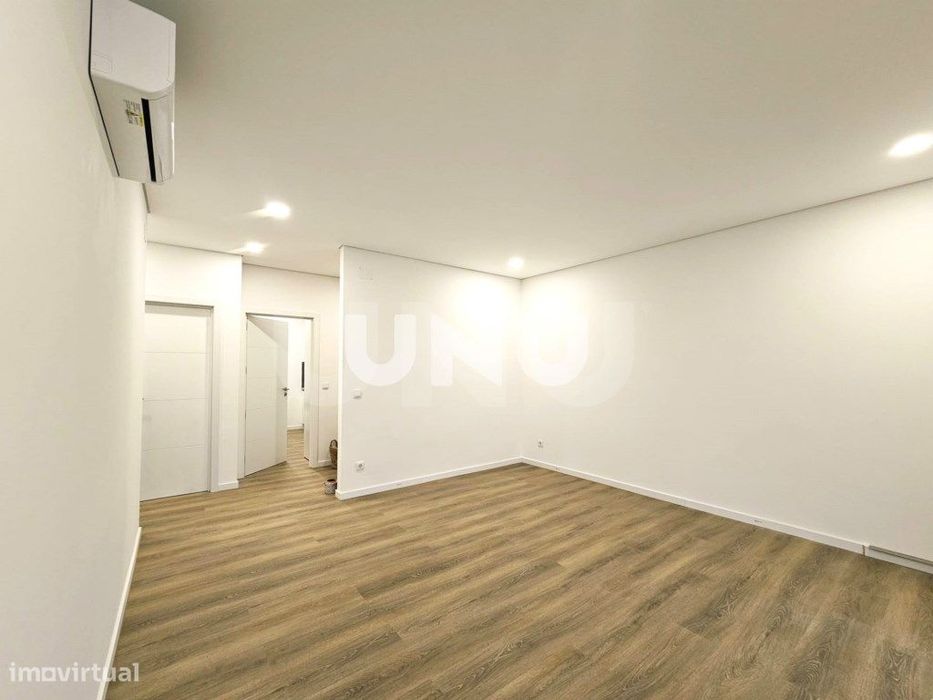 Apartamento T2 - Totalmente Renovado
