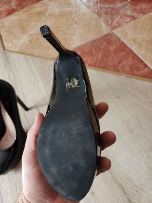 Buty damskie na obcasie