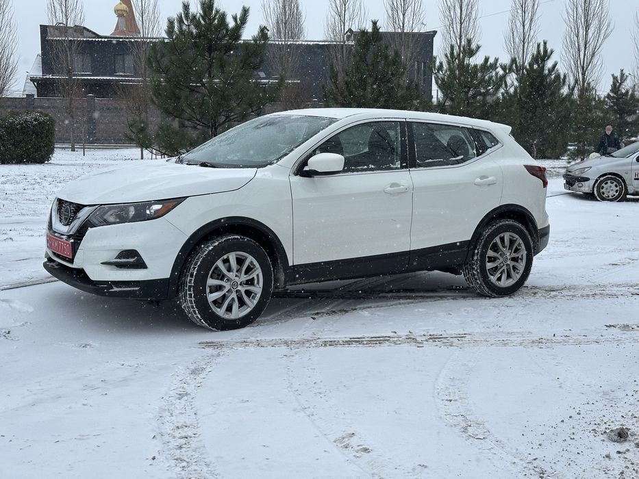 Продам Nissan rogue sport