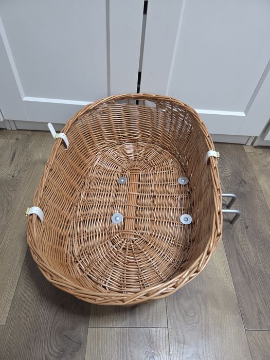 Aumüller kosz na rower, z kratką ochronną