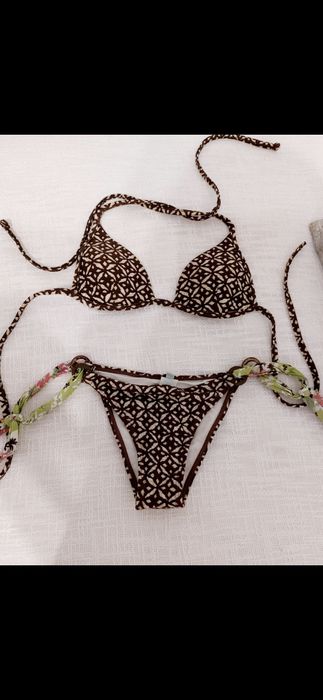 Bikini com padrão água doce