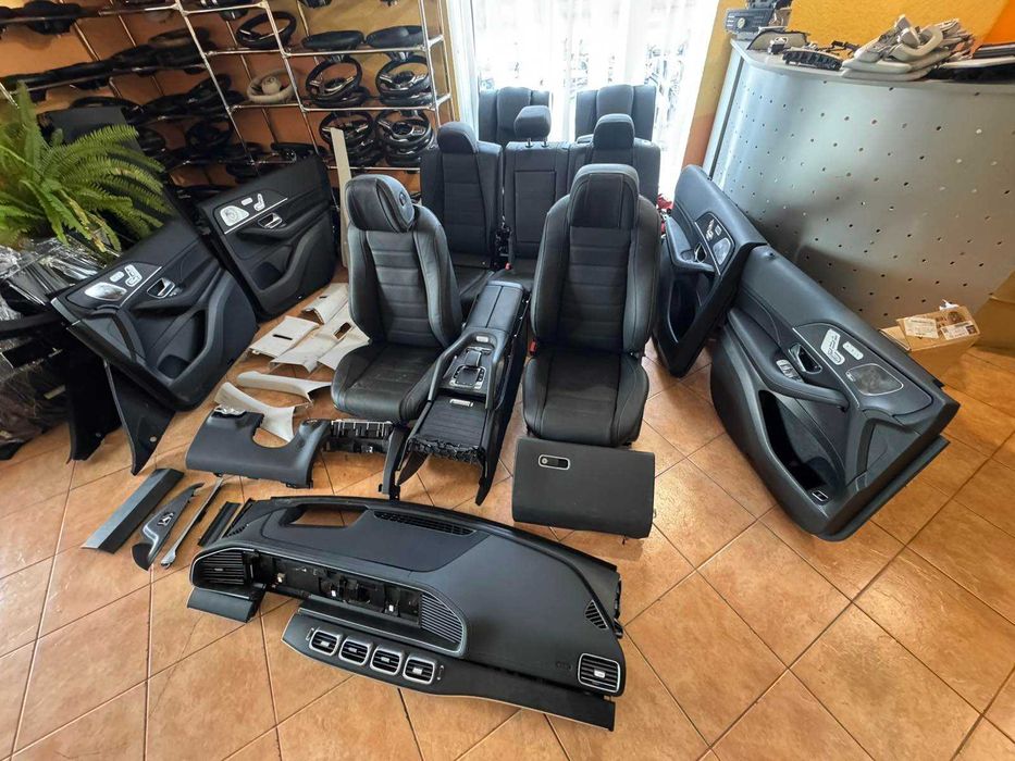 Салон сидіня підлокотник карти обшивки Mercedes-Benz GLS 167