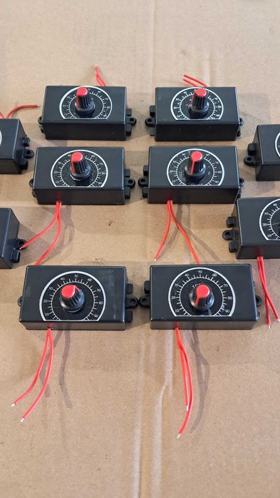 Regulator obrotów 220-230v/100w.