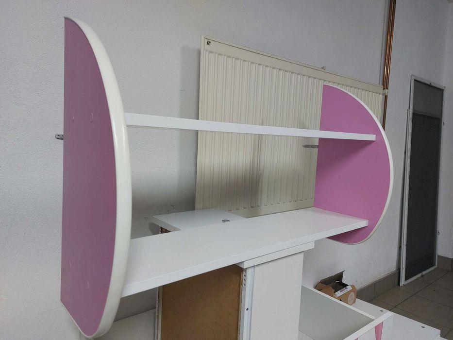 Komplet mebli do pokoju dziecięcego