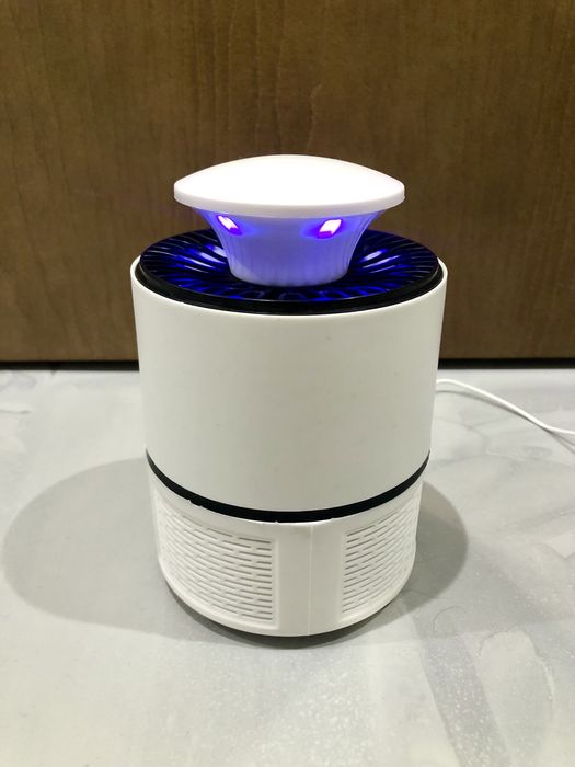 Anti-Mosquitos Eléctrico com Luz LED