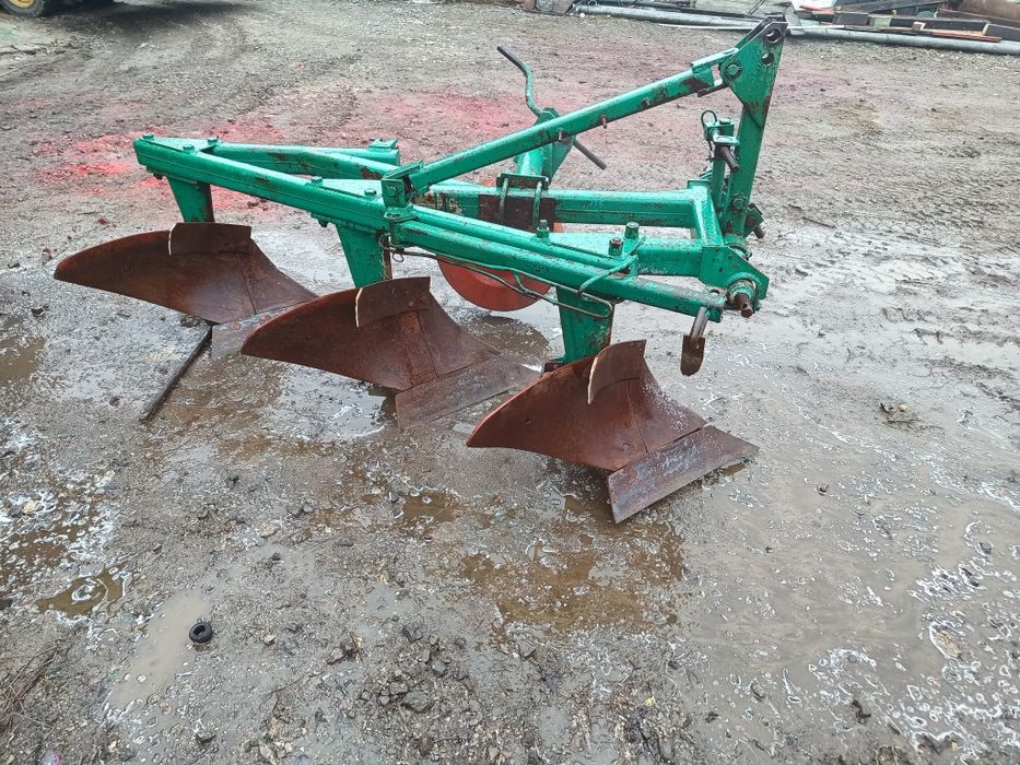 Pług Unia Grudziądz 3 skibowy