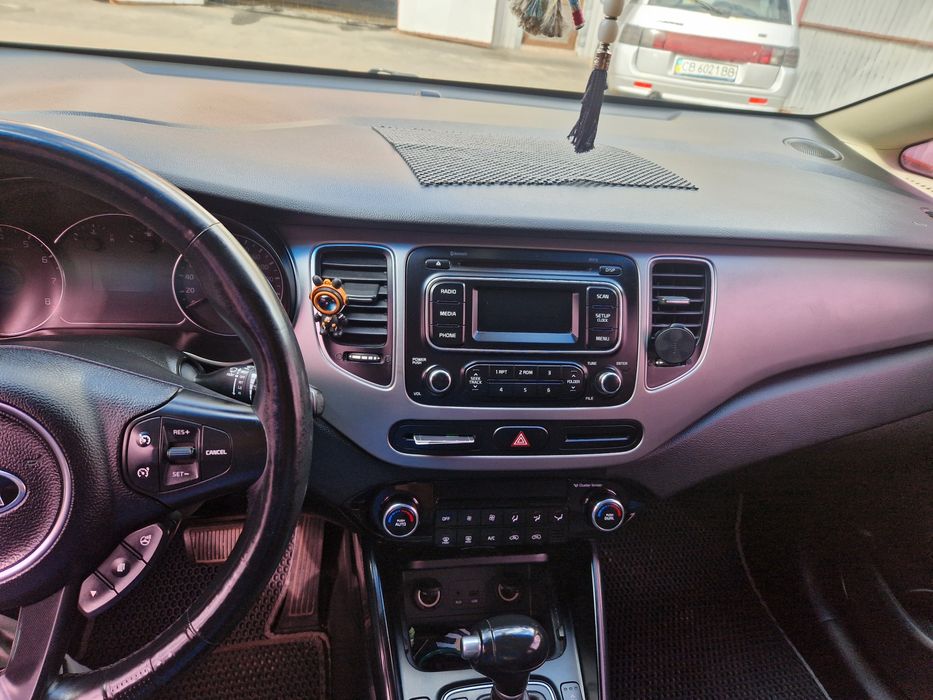 Продам KIA Karens 2013р.