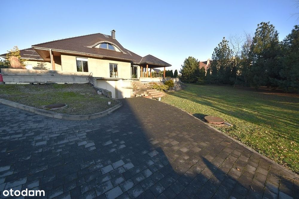 Dom na sprzedaż pow. 282 m2, dz. 39 ar Gogolin