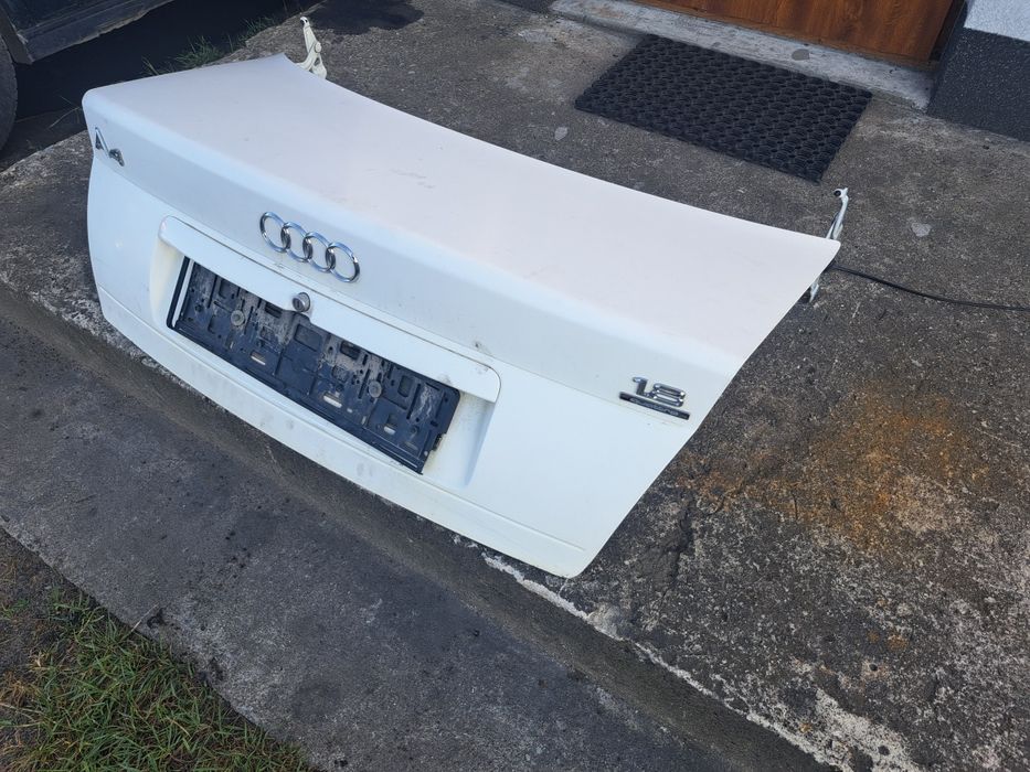 Audi a4 b5 klapa bagażnika LY9D biała sedan ładna
