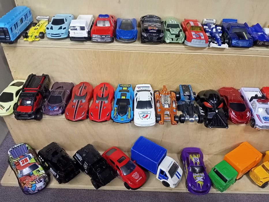 Модельки различных машин