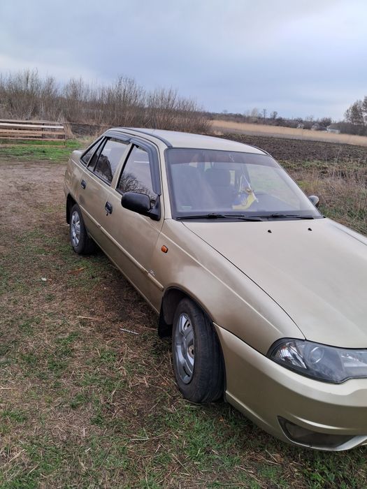 Продам Нексію 11 р можна з причіпом