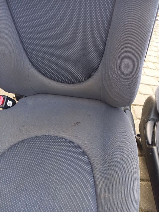 Fotele kanapa honda jazz 2006r komplet sprawne nie podarte