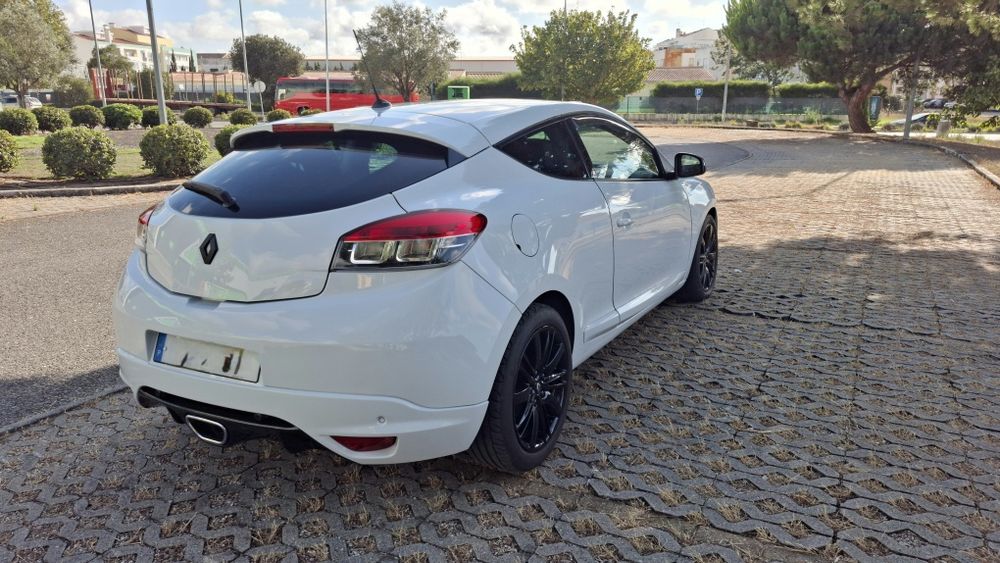 Renault megane coupe gt-line