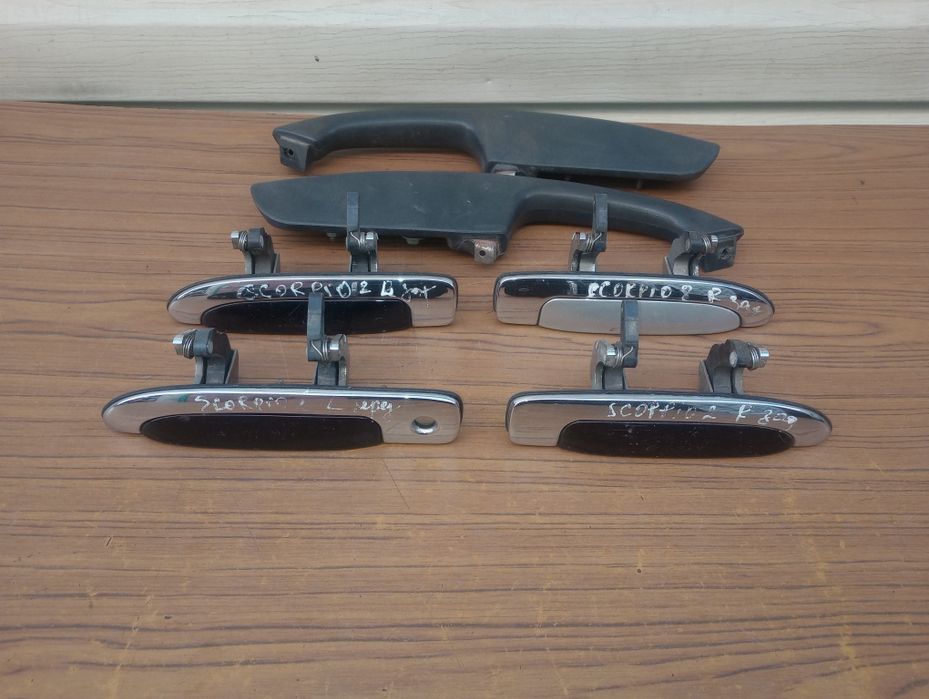 Ручка дверей і бардачка Ford Focus 1-2/ Mondeo/Scorpio/Escort/Courier