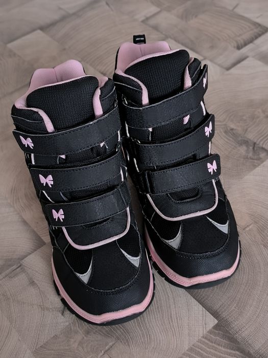 Зимові чоботи, ботинки, сапожки.