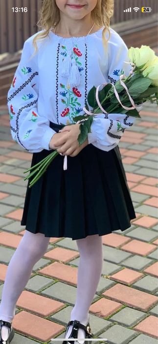 Вишиванка на дівчинку