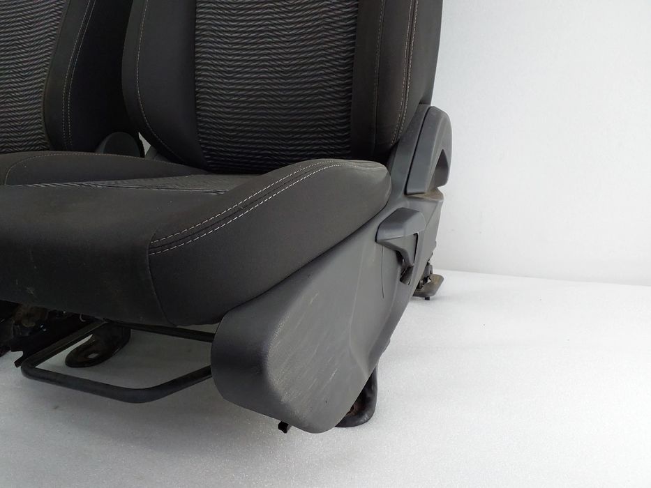Conjunto de bancos FORD Ka+