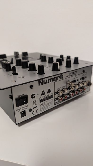 Mixer Numark DM-1050