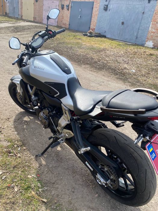YAMAHA MT-07 (торг!)