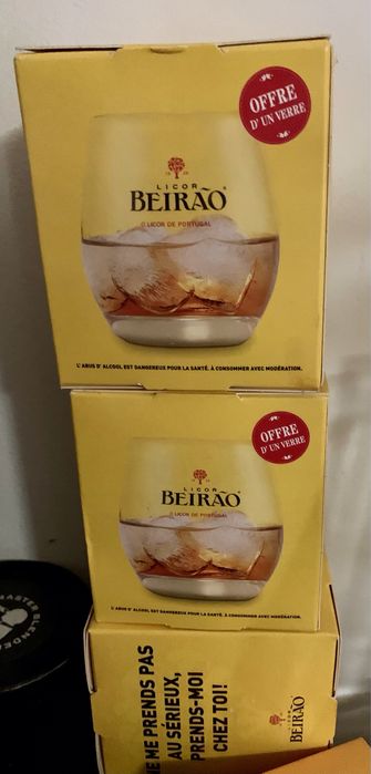 Conunto copos novos - Licor Beirao