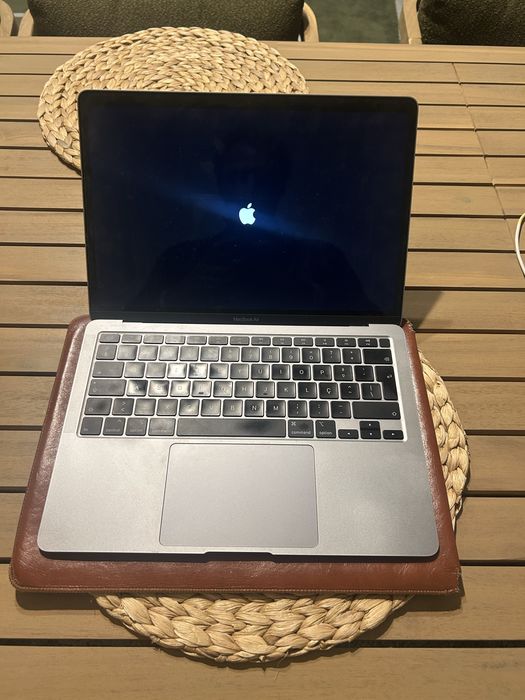 MacBook Air 2021