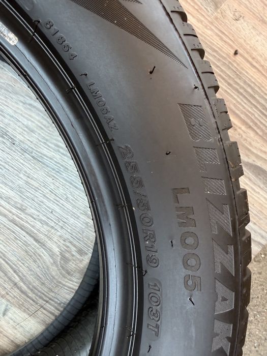 Шини Bridgestone 255/50/R19