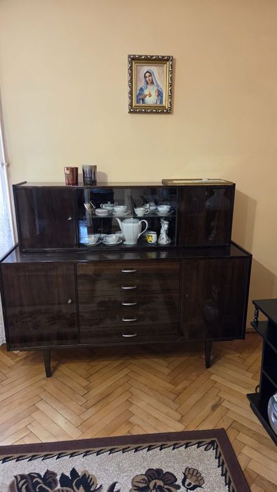Meble PRL komplet – kredens, witryna, szafa, stół + 6 krzeseł