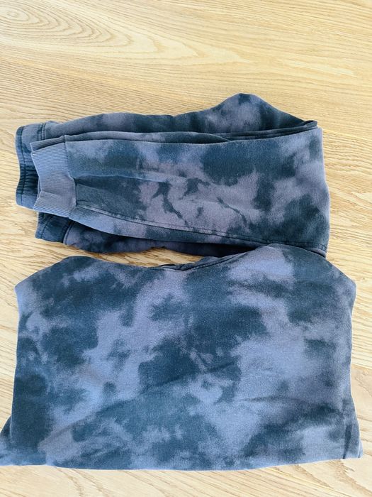 Zestaw , Bluza i spodnie hm 140/146