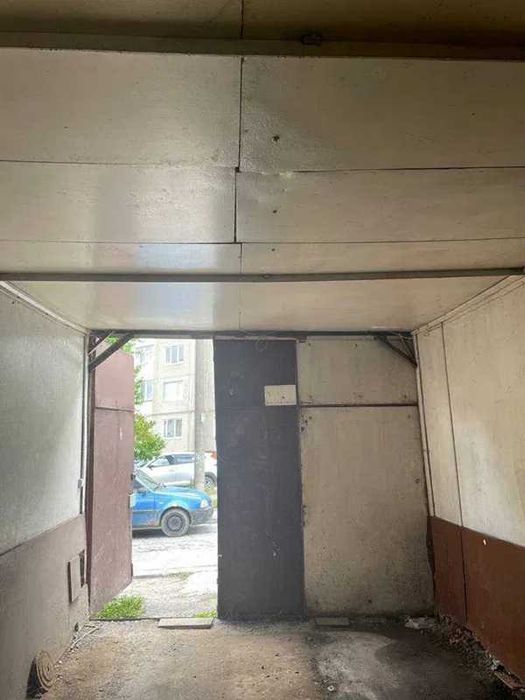 | Продаж 4-кімнатної квартири в затишному районі + Гараж