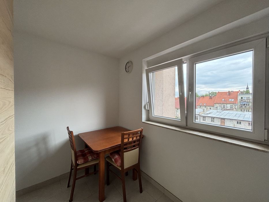 Wynajmę 2-pokojowe mieszkanie z balkonem, 43 m² – Bolesławiec