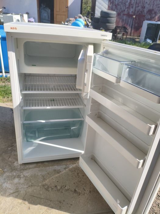 Продам холодильник AEG виробник Німеччина