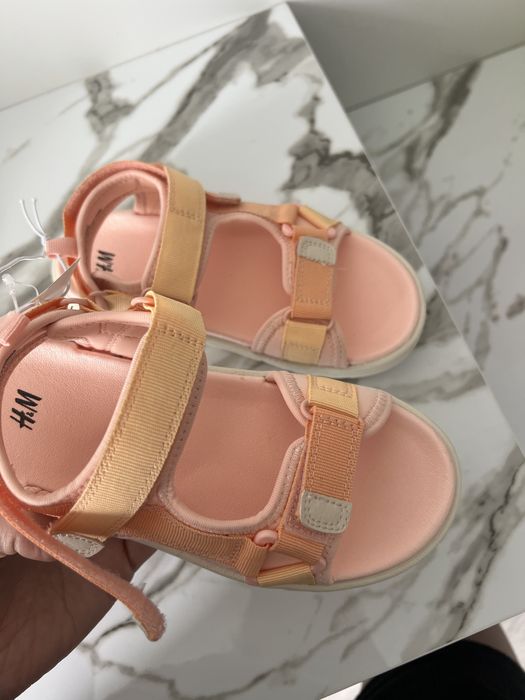 Босоніжки h&m 28,29,31р