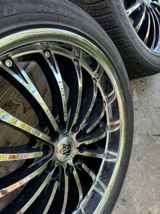 Продам диски легкосплавні з резиною 20