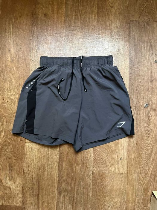 Спортивні шорти  GymShark