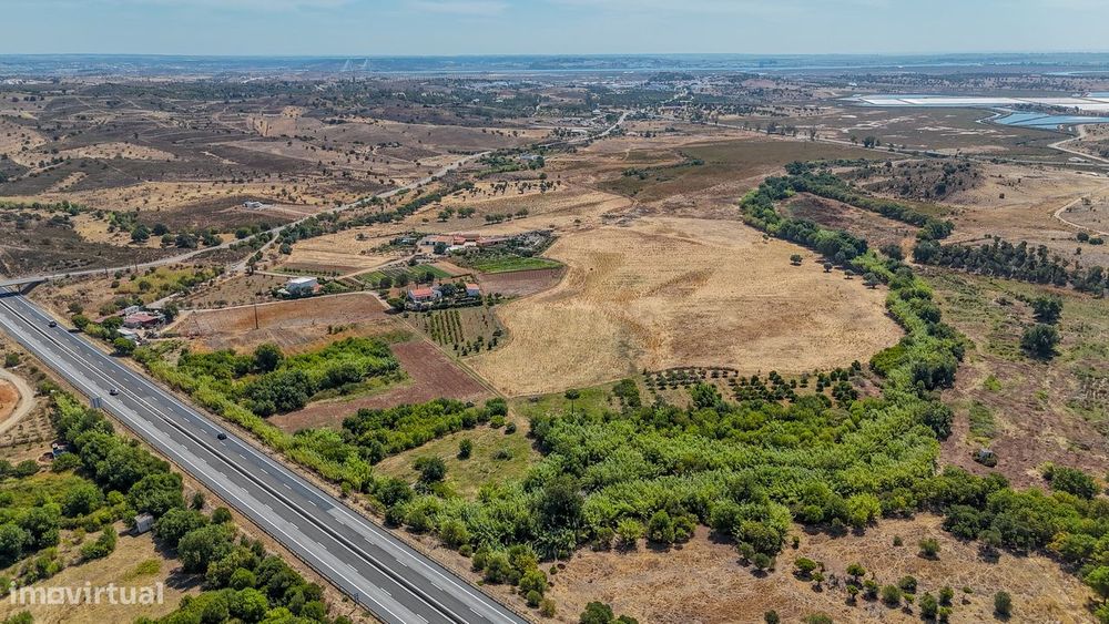 Plot of Land in the Algarve with Agricultural, Rural Tourism, and Residential Potential